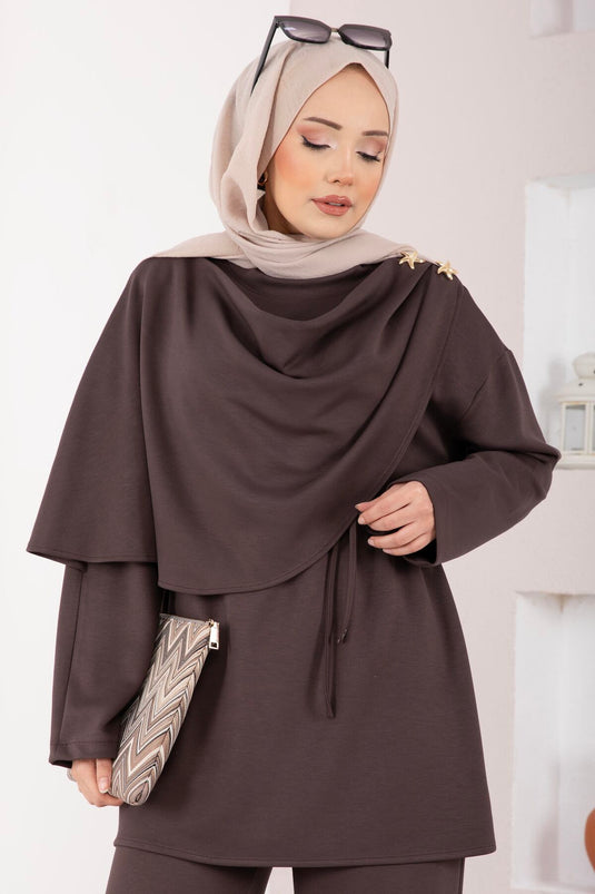 طقم ثنائي محتشم بتصميم درابي مزين بنجمة باللون البني