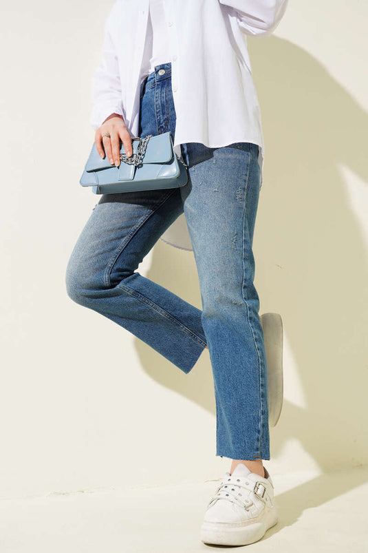 Jeans mit ausgefranstem Detail und Cut-Bein Blau