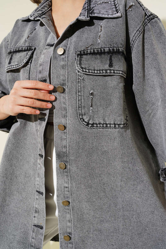 Veste en jean avec détails déchirés et poche poitrine Gris