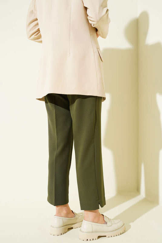 Yırtmaçlı Kemerli Pantolon Haki