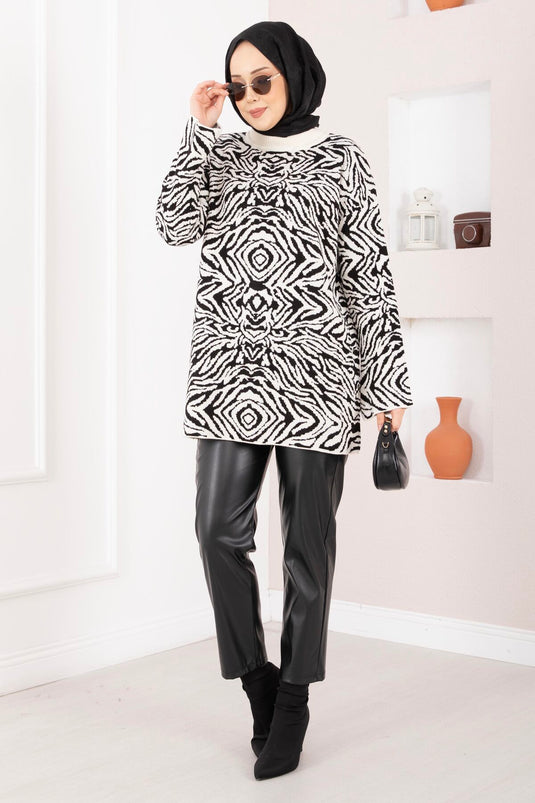 Zebra Pattern Knit Sweater Ecru