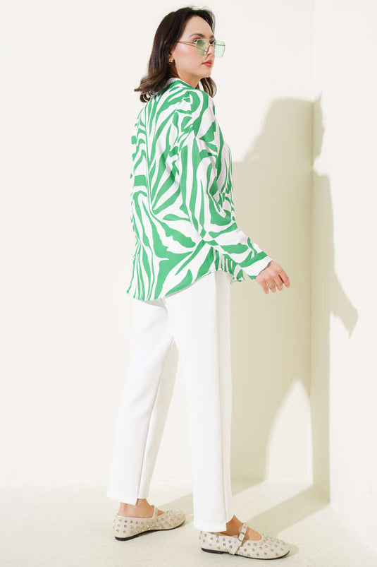 Camisa con estampado de cebra verde