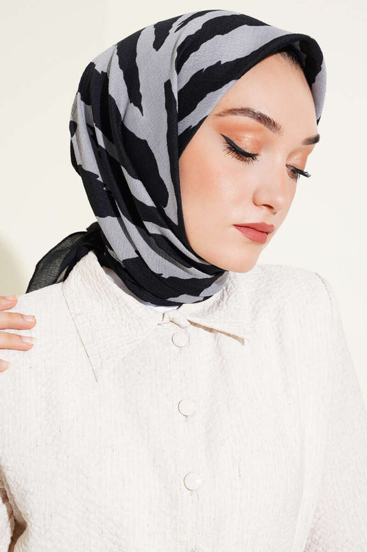 Zebra Patterned Mio Scarf Gray