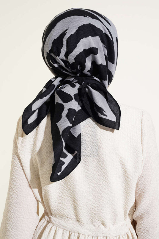 Zebra Patterned Mio Scarf Gray