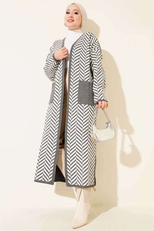 Cardigan long en maille à rayures en zigzag gris blanc