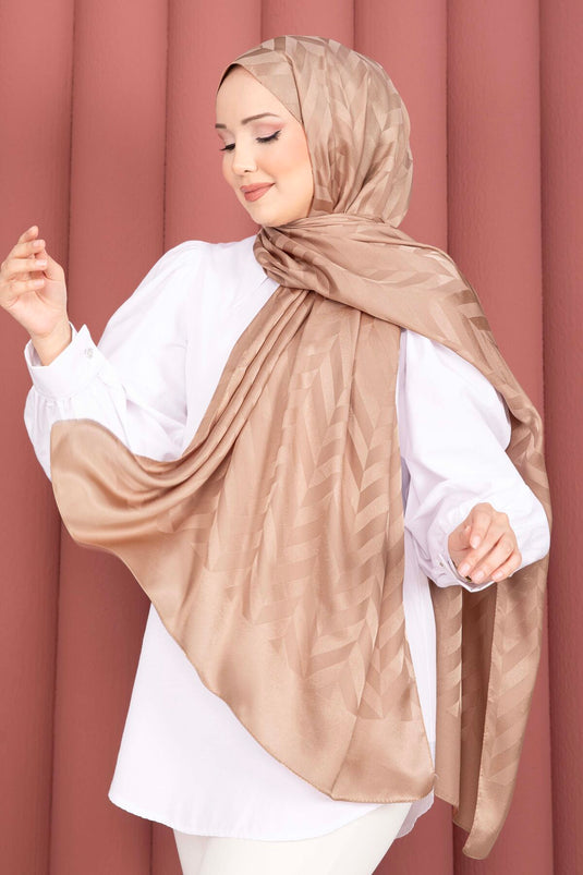 Série d'écharpes jacquard à motif zigzag camel