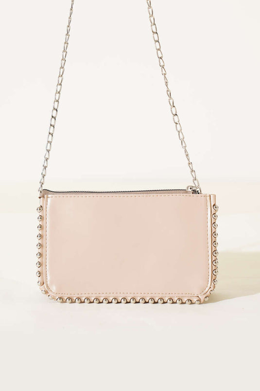 حقيبة مرصعة بسلسلة وحزام بيج