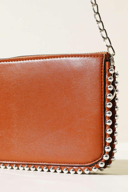 Sac à bandoulière chaîne clouté beige