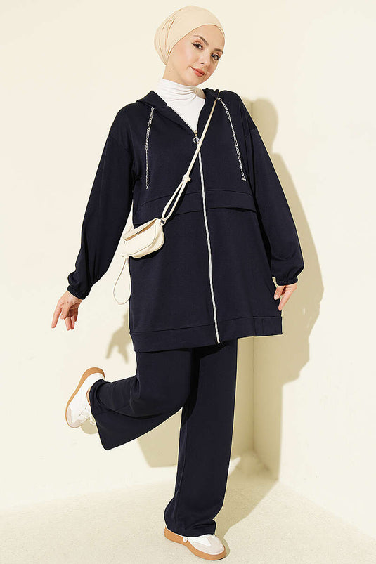 Completo Due Pezzi Con Dettagli Catena E Chiusura Lampo Blu Navy